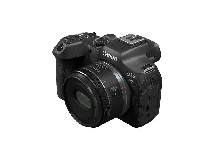 RF-S 7.8mm F4 STM EOS R7 FSL.jpg