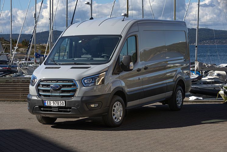 Ford E-Transit 2022