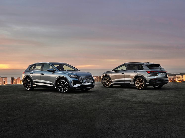 Audi Q4 e-tron (Gejserblå og Tyfongrå)