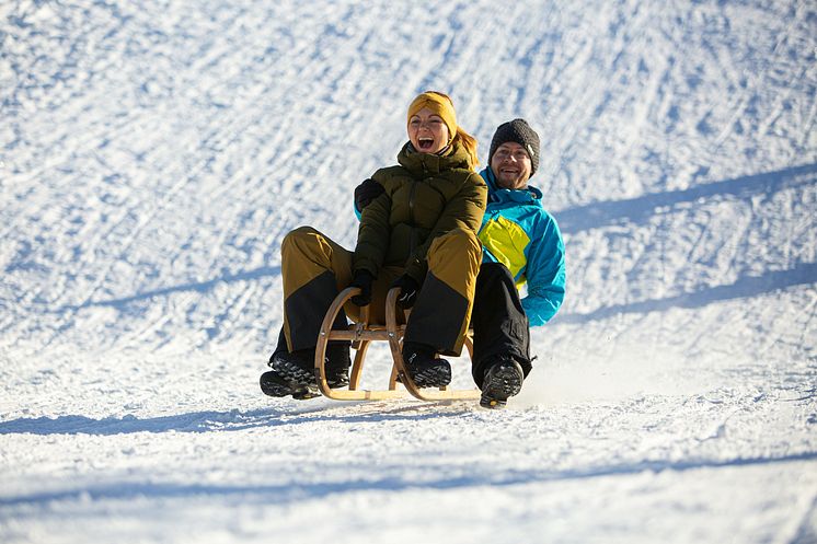 Winterspaß_Schnee_Familie Foto TVE-Studio2media _5DE_4478.jpg
