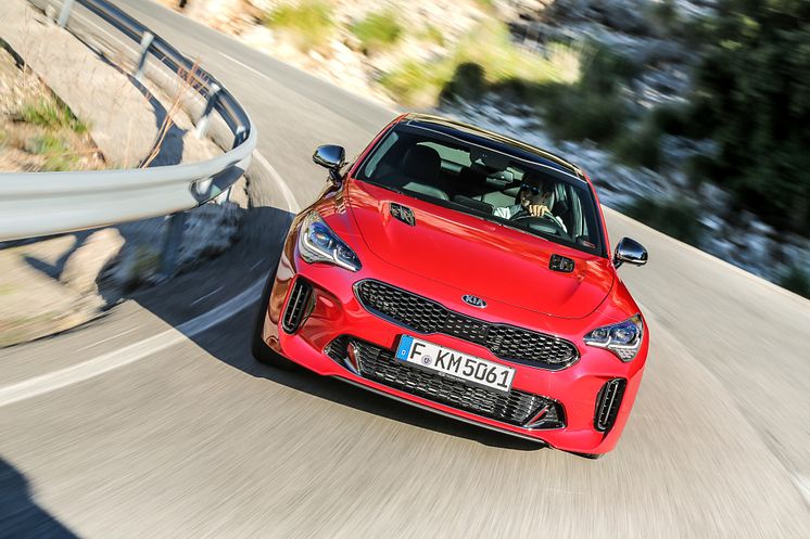 Kia Stinger_142