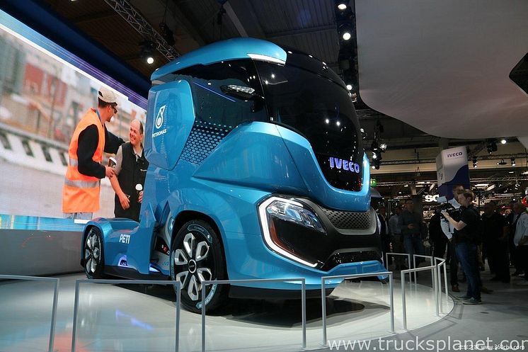 iaa-hannover-2016-side