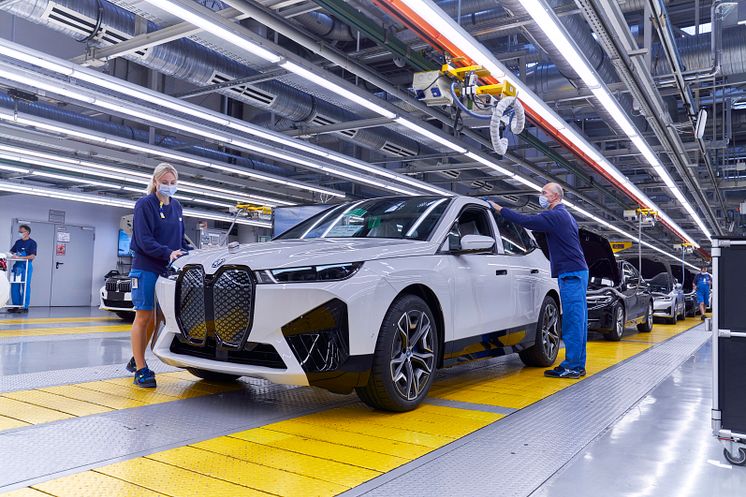 BMW iX i produksjon