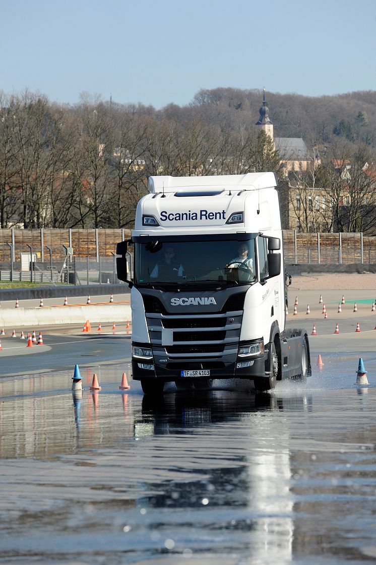 Stefan Spengler bereitet sich auf das Europafinale des Scania Fahrerwettbewerbs vor