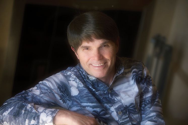 Koontz D, official author photo for THE SILENT CORNER, credit to Thomas Engstrom.jpeg