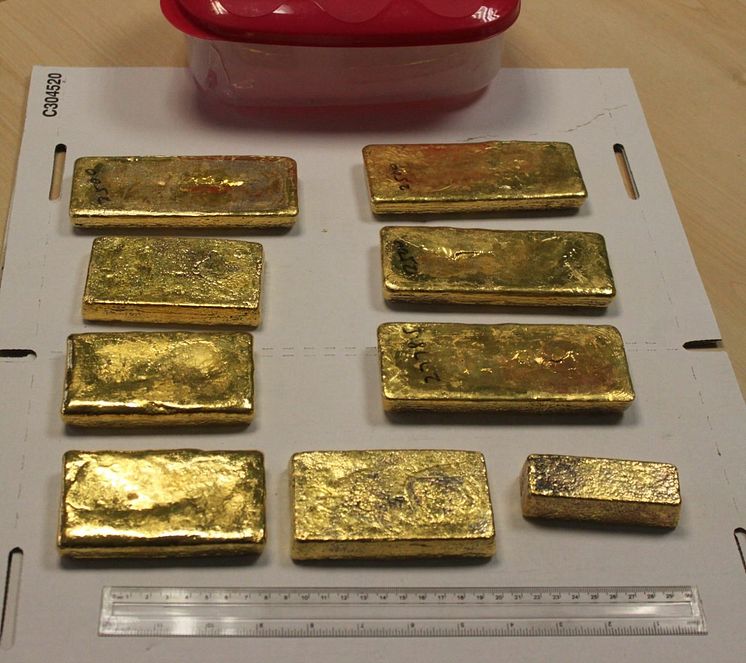 NW NB 03 20 Gold seized from Manchester Airport