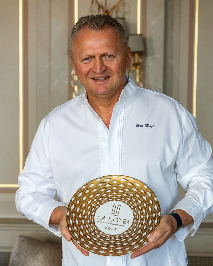 Peter Knogl_La Liste 2025_C_Grand Hotel Les Trois Rois_.jpg