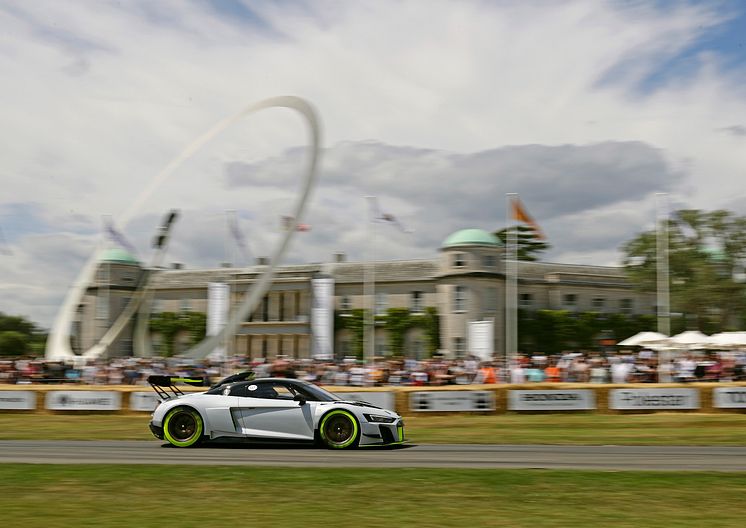 Audi R8 LMS GT2