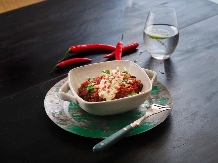 Betavivo, Chili con carne med vispad smetana, av Alexandra Zazzi