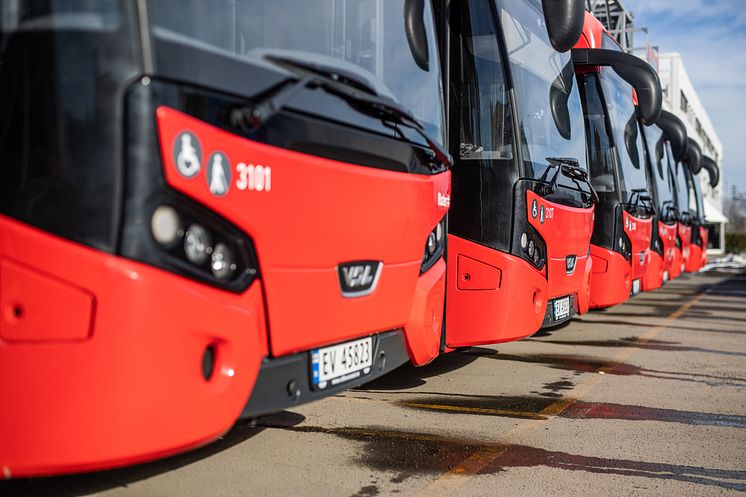 Elbusser på Alnabru bussanlegg_Foto Sporveien