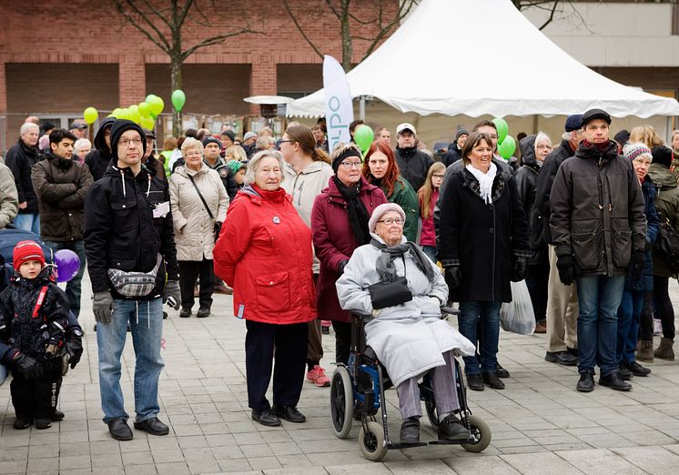 Invigning av hus och huvudkontor på Råda torg i Mölnlycke