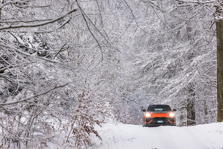 Lamborghini Winter Drive 2022