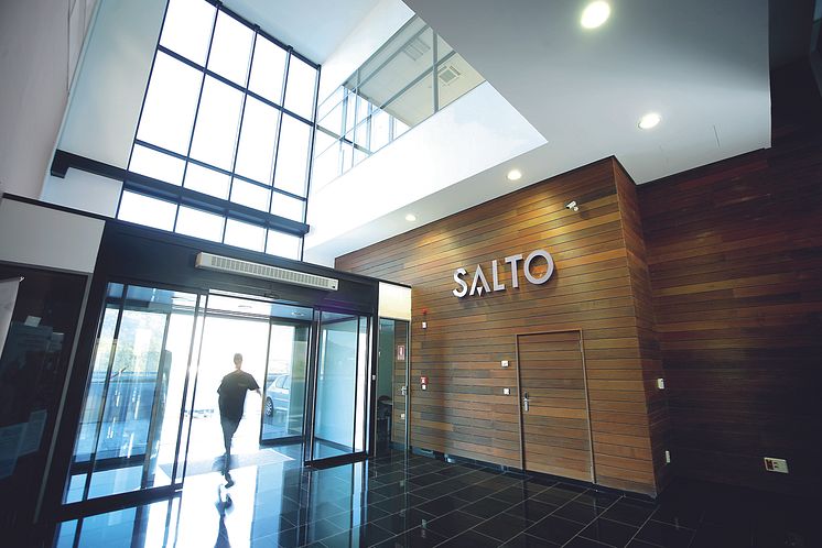 SALTO HQ 18 recep
