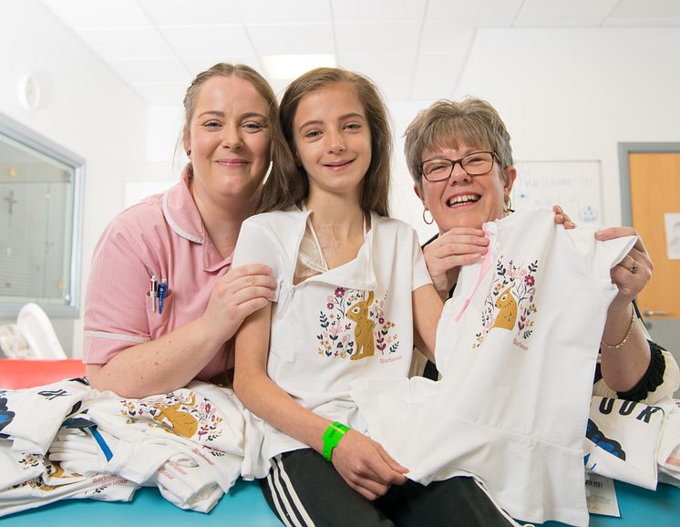 Lisa Ternent (left) and Denise Crawford (right) with patient Sienna Steele, aged 10
