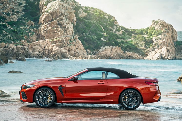 Nya BMW M8