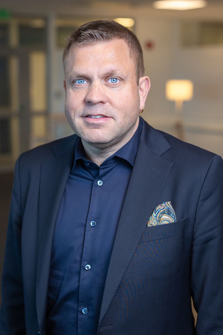 Mikael Svensson, Hogia