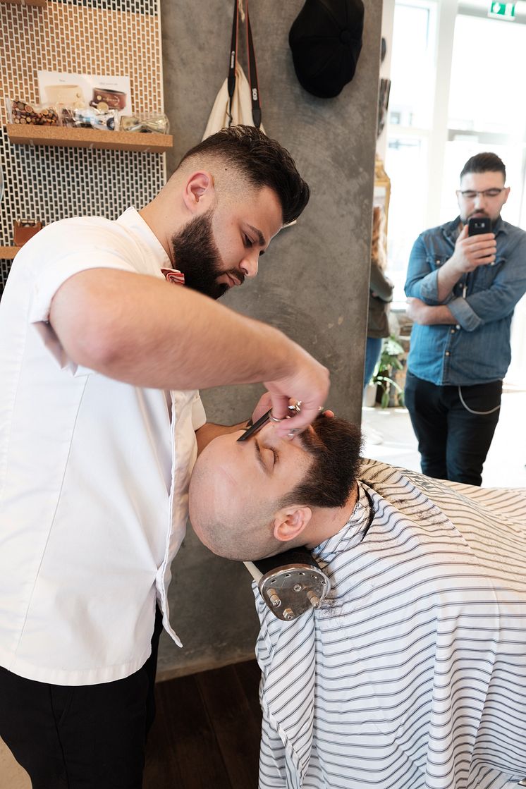 Leonardo Biskraft, The Barber, Lund