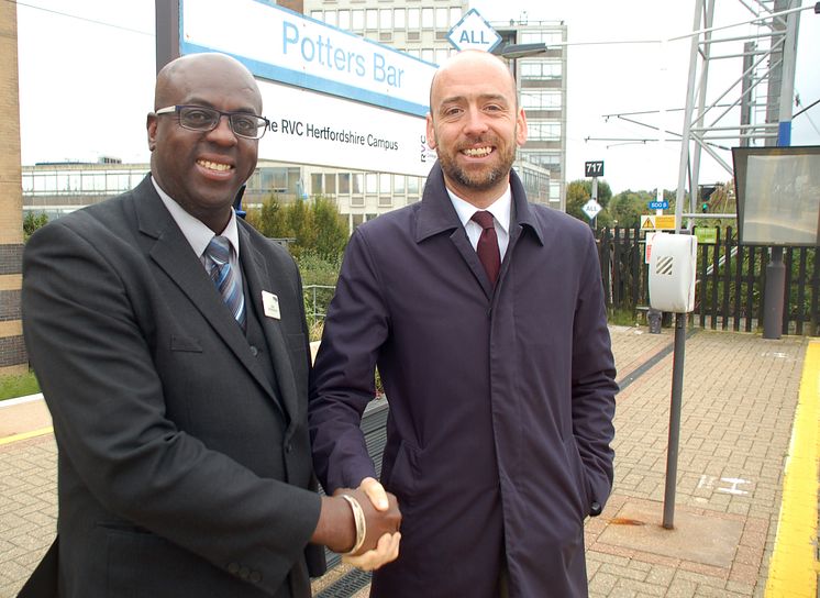 Defibrillators fitted at all Great Northern, Southern and Thameslink stations