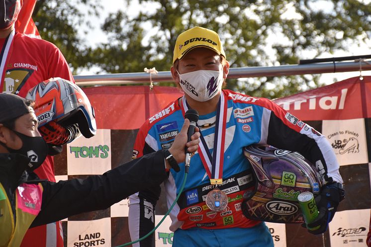 2020110907_010xx_JTR_Rd4_野崎選手