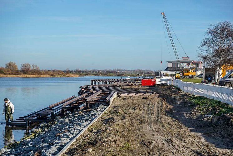 Neue Stege im Yachthafen Burgtiefe