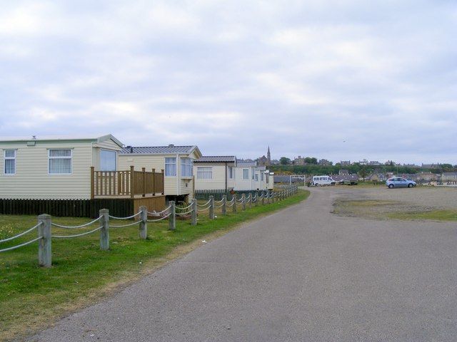 Lossiemouth_Bay_Caravan_Park_-_geograph.org.uk_-_820535.jpg