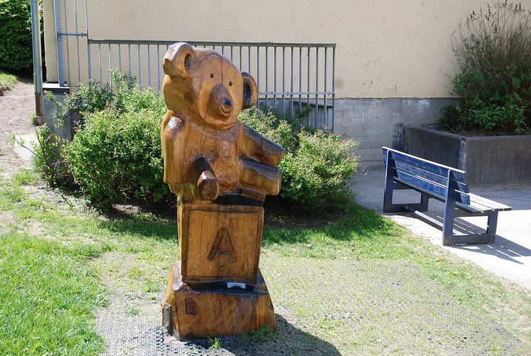 Bokstavsbjörn av Björn Edsholm genom Woodwork AB