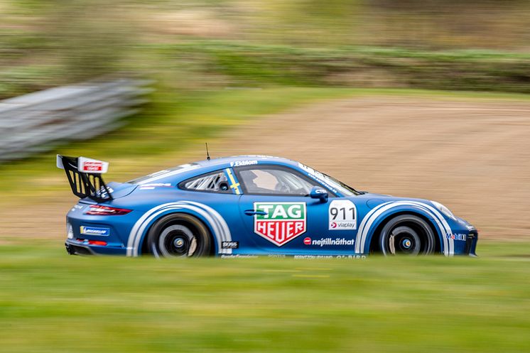 Svenska Bilsportförbundets (SBF) förbundsstyrelse har beslutat att från och med 2022 återuppväcka det vilande SM-tecknet i racingklassen GT, samt tilldelar Porsche Carrera Cup Scandinavia officiell status som Svenska Mästerskapen för GT-bilar. 