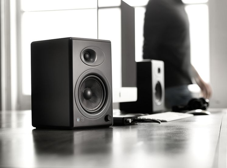 Audioengine 5+ högtalare med nya funktioner