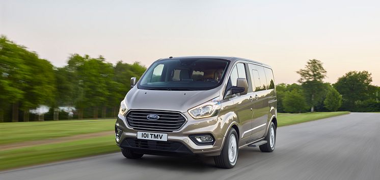 2017_Ford_Tourneo_23 