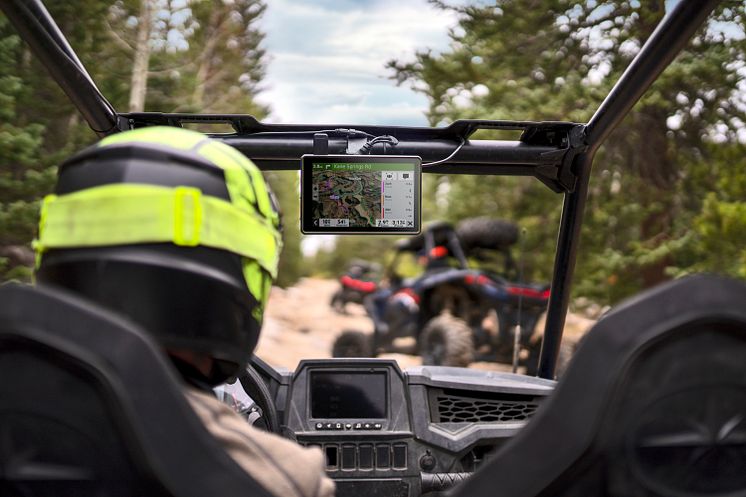 Garmin_Tread SxS Edition_Lifestye 