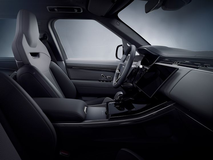 RRS_SV_Edition_Two_25MY_11_DX_Interior_070824.jpg