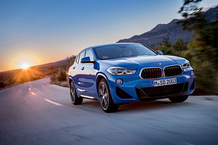 HELT NYA BMW X2