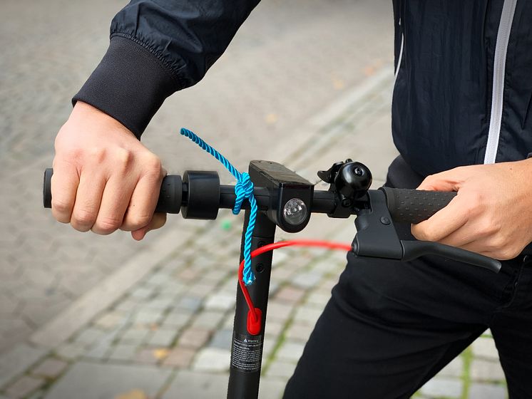 #BlåKnuten bild 2_elscooter