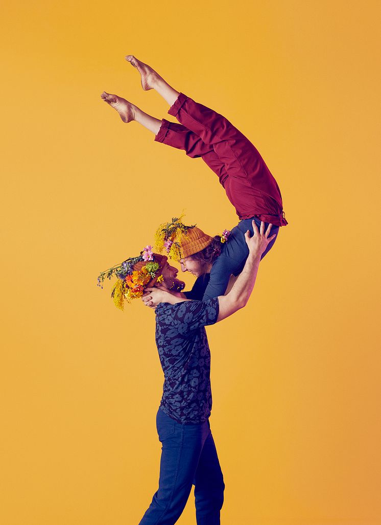 Pressbild för ”Bloom” med Cirkus Cirkör