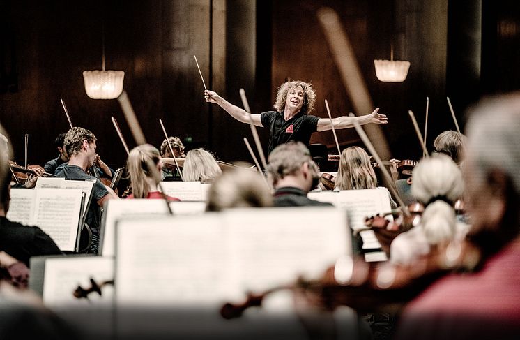 Santtu-Matias Rouvali, foto Marco Borggreve.