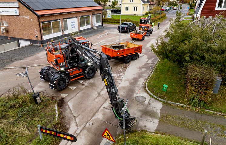 Färgstarka Volvomaskiner hos Hellgrens Gräv AB