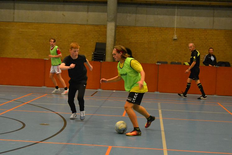 Klasselokalerne var skiftet ud med fodboldbanen og der blev gået til stålet. 