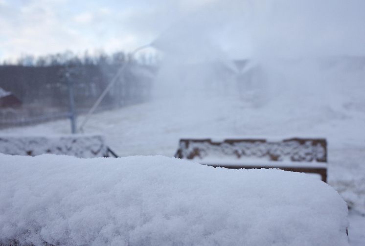 Snökanonerna igång i Hemavan