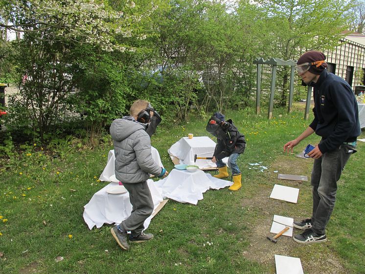 Geschwisterbegleitung im Kinderhospiz Bärenherz: Kinder begeistern sich für Hip-Hop-Projekt & Rage Room