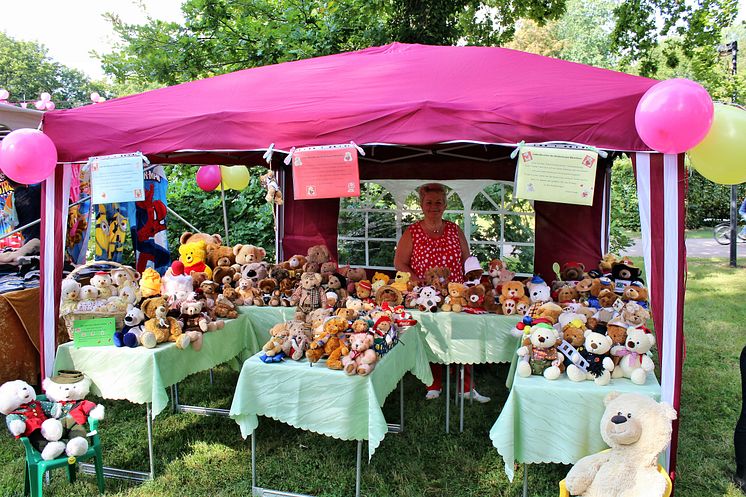 Tag der offenen Tür im Kinderhospiz: Bärenherz-Familienfest lockt mehr als 1.500 Besucher in den Kees’schen Park