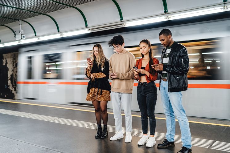 Digital Consumer Trends 2021