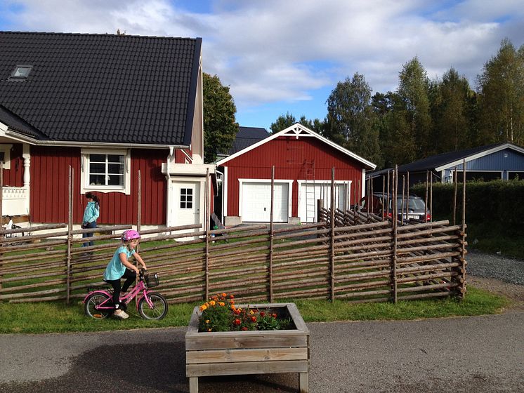 Dubbelgarage, Lövångers Bygg