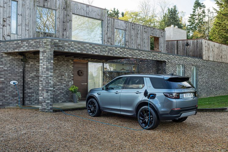 Discovery Sport P300e PHEV