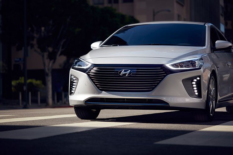 Hyundai IONIQ Hybrid