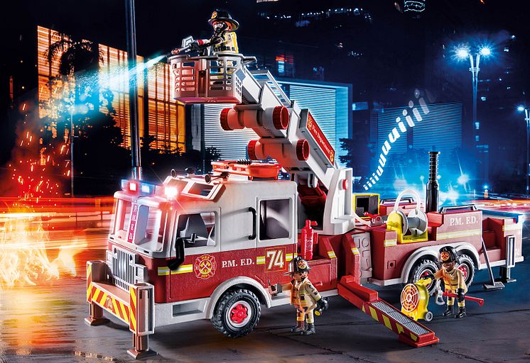 PLAYMOBIL_70935_Feuerwehr-Fahrzeug US Tower Ladder