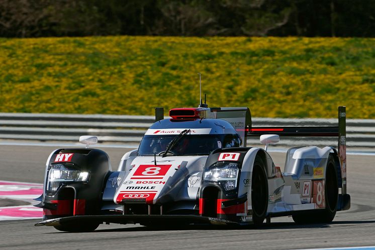 Audi R18 e-tron quattro #8 (Audi Sport Team Joest), Lucas di Grassi, Loïc Duval, Oliver Jarvis