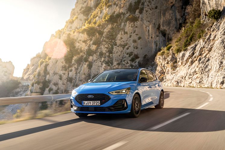 2024_FORD_FOCUS-ST_19.jpg