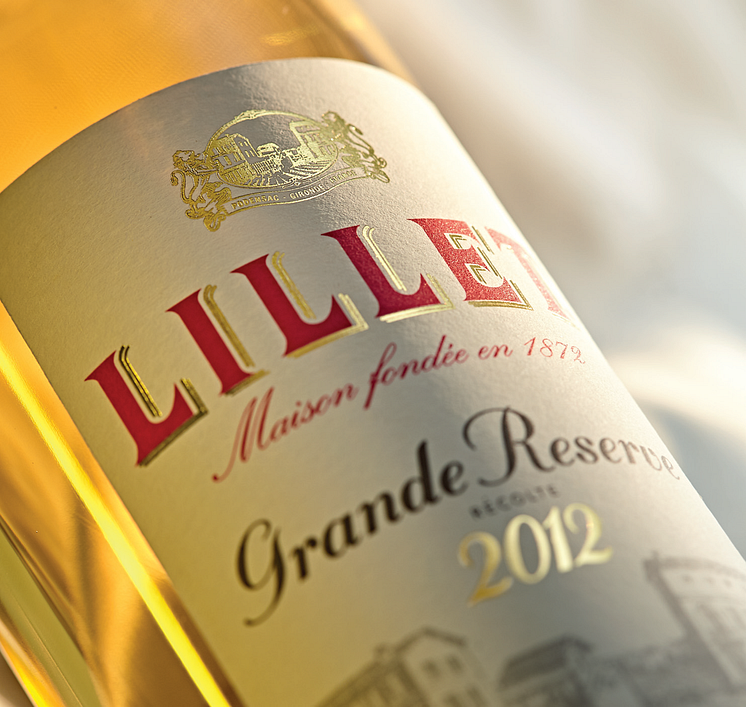 BTL - LILLET GRANDE RESERVE LABEL CLOSE UP LR