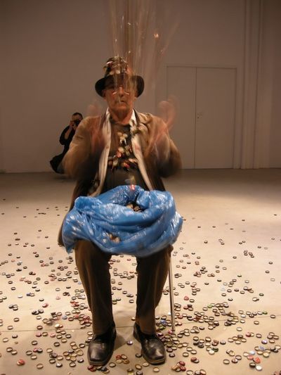 Performance av Gusztáv Ütő, 2008