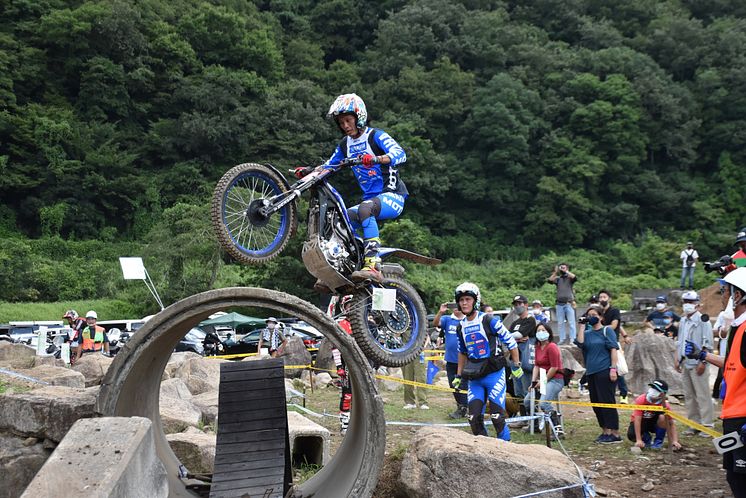 2022090503_004xx_JTR_Rd6_黒山選手_4000